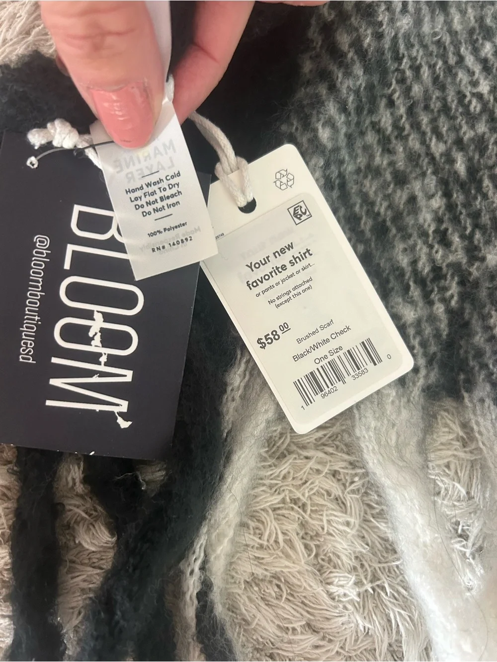 BNWT Marine Layer Black, White & Gray Checked Fringe Scarf